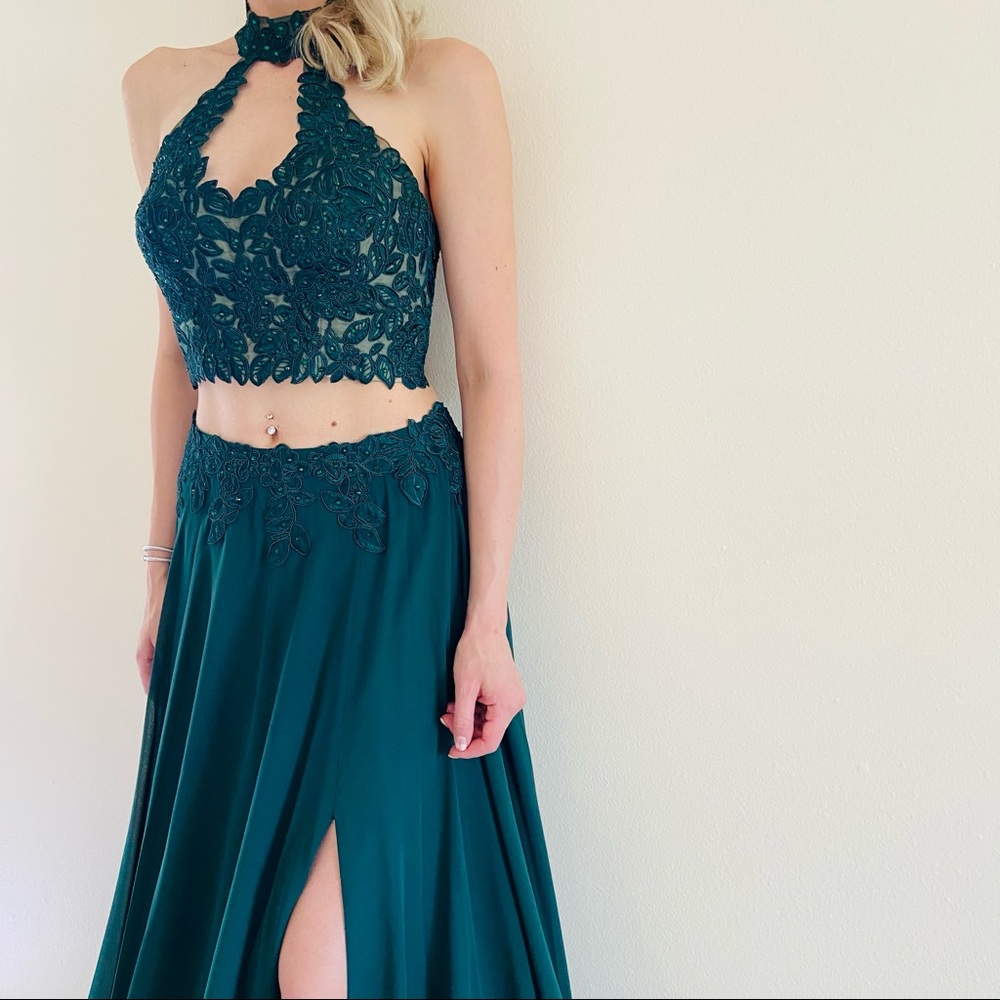 New Faviana Skirt and Top Elegant Lace Embroidered Prom Evening 2 Piece Set - Picture 7 of 11